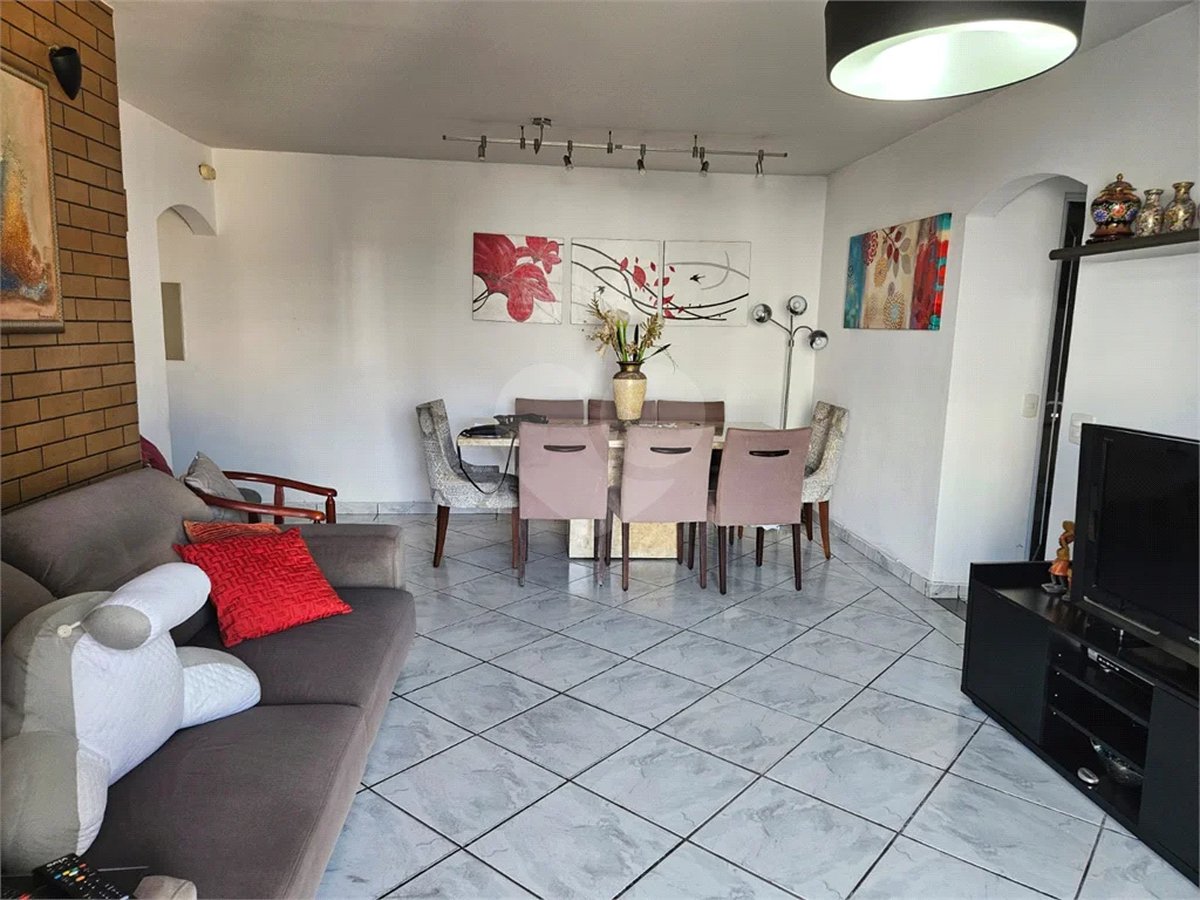 Apartamento, 3 dormitórios, 1 suíte e 2 vagas Vila Mariana