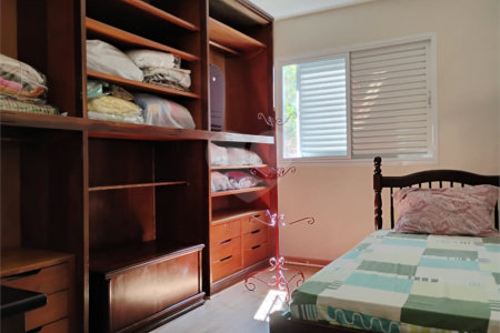 Vende-se apartamento no Jardim Aeroporto com 03 dormitórios