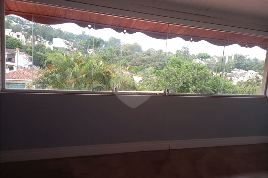 Casa com vista para a Serra