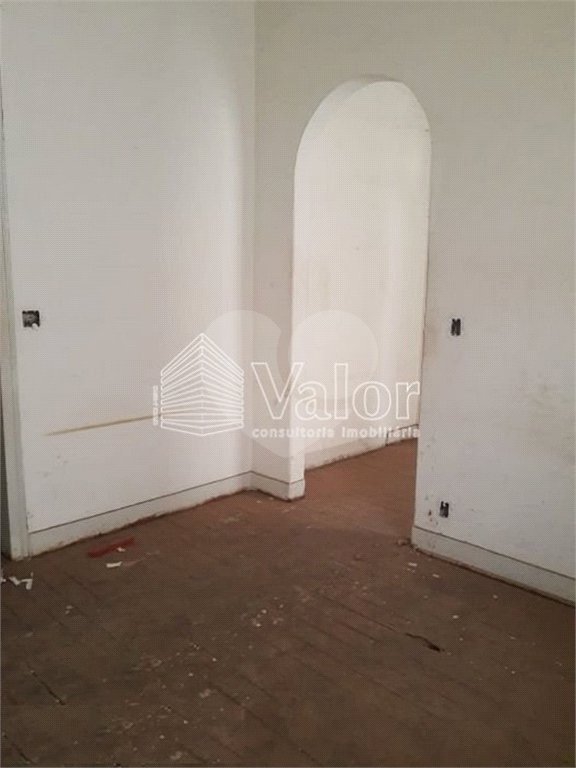 Casa Térrea com 2 dormitórios.