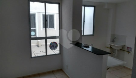 Apartamento à venda com 2 quartos em Parque Fehr, São Carlos, SP