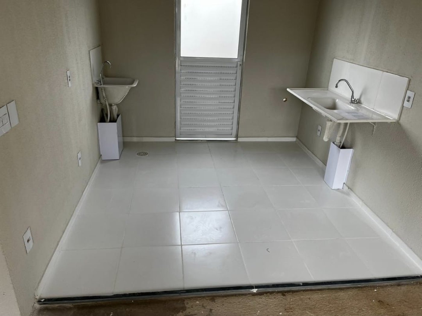 Casa para alugar com 2 quartos no condomínio ALEA, Três Lagoas - MS