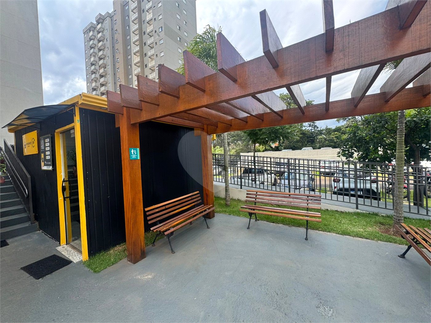 Apartamento de 49m2 á venda, no Parque das Oliveiras, em São Carlos.