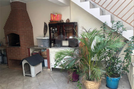 Sobrado completo e espaçoso em São Caetano do Sul | 3 Suítes | 5 a 7 Vagas de garagem