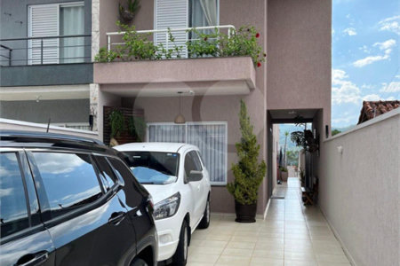SOBRADO 3 QUARTOS 1 SUITE COM PISCINA - PORTEIRA FECHADA