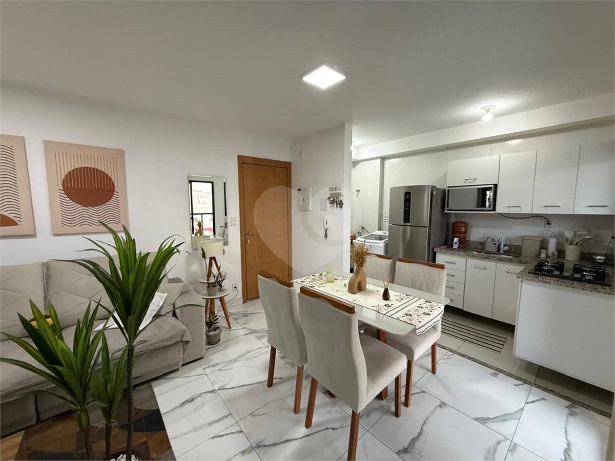 Apartamento à Venda na Vila Maria | 2 Dormitórios | Sacada Grill | Vista Livre | Vaga Coberta + Depósito