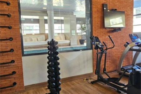 Apartamento no Itaim Bibi de 45m2 com 1 dorm, 1 banheiro, 1vaga. Estuda permuta. Viva a um passo dos melhores shoppings, hospitais, escolas e rodovias principais com 1 dorm, 1 banheiro, 1 vaga. Estuda permuta