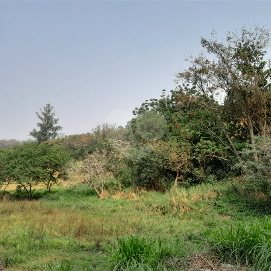 Terreno à venda em Louveira- SP