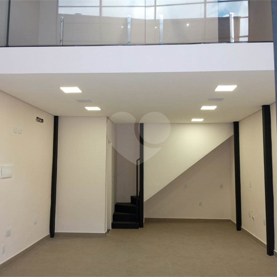Loja á venda com 58m² no Condominio Cube Office