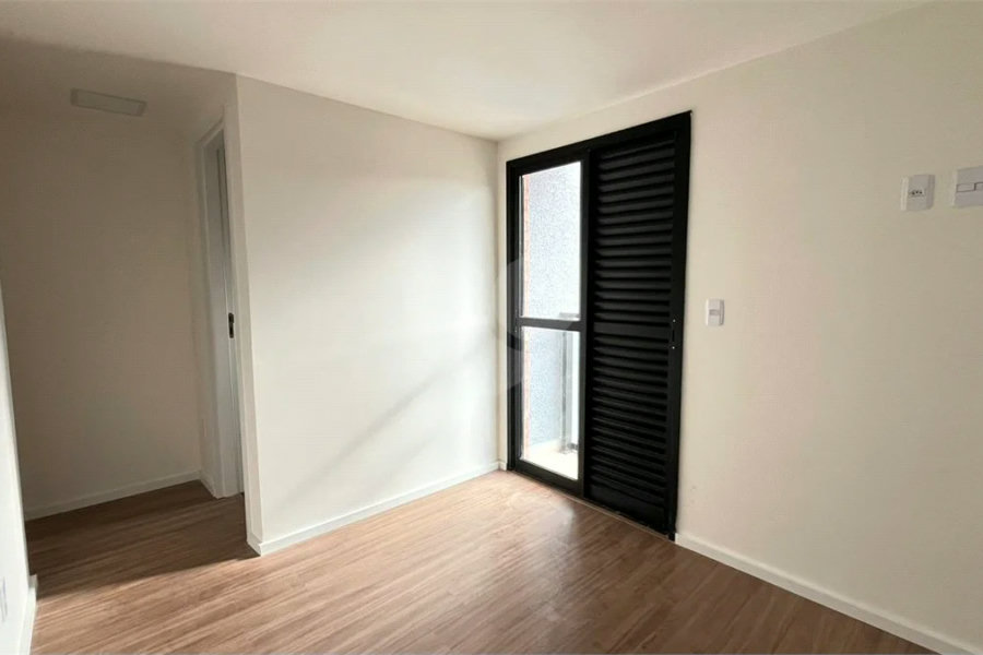 Apartamento à venda com 3 quartos, sendo 3 suítes, no Centro, Poços de Caldas - MG