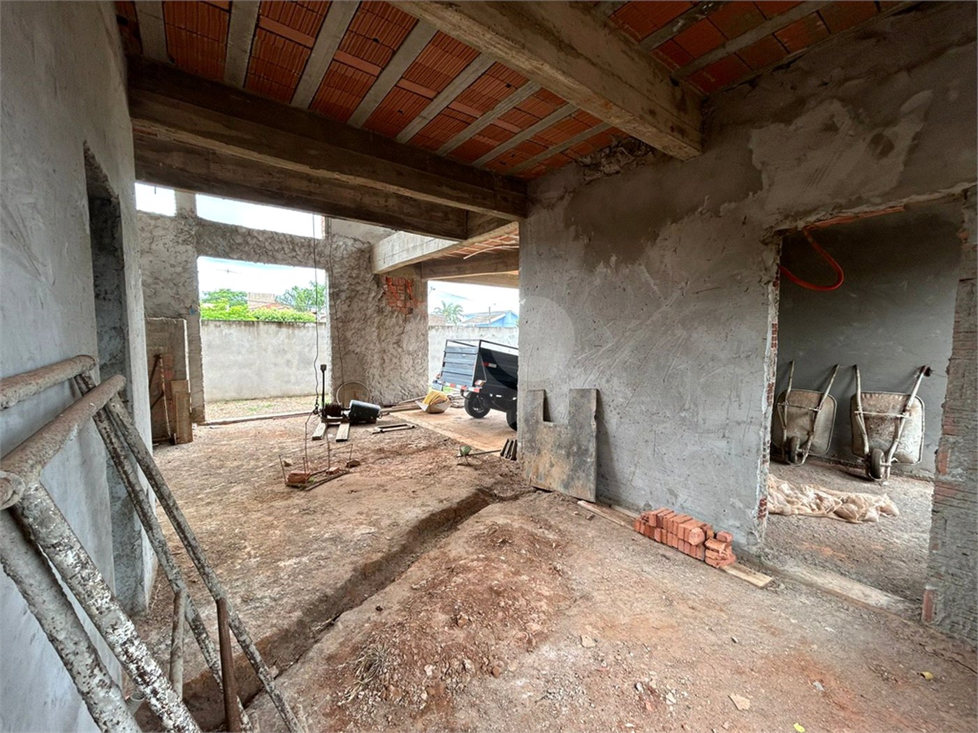 Casa à Venda de 3 dormitórios no condomínio damha II em São Carlos,