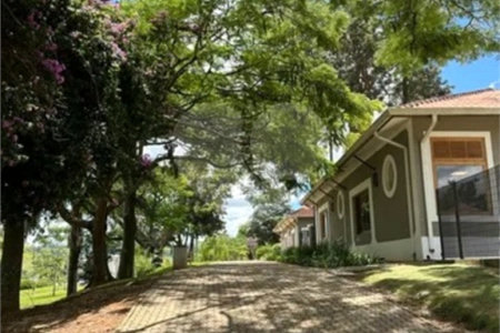 Terreno com 942m² no Condomínio 7 Lagos em Itatiba