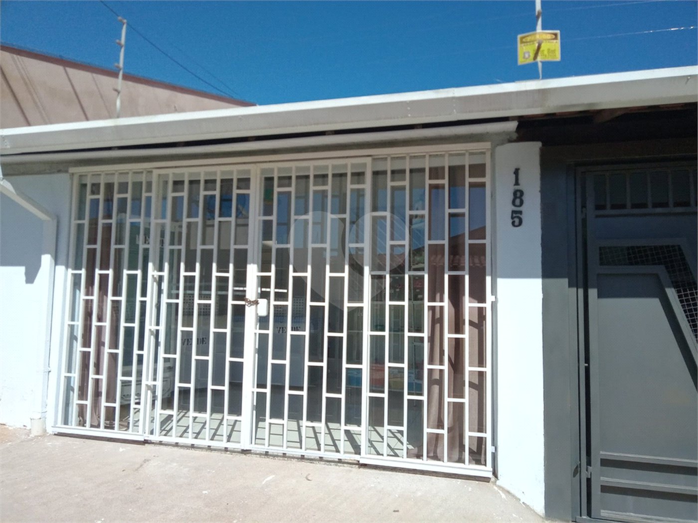 Casa térrea no Cidade Aracy .