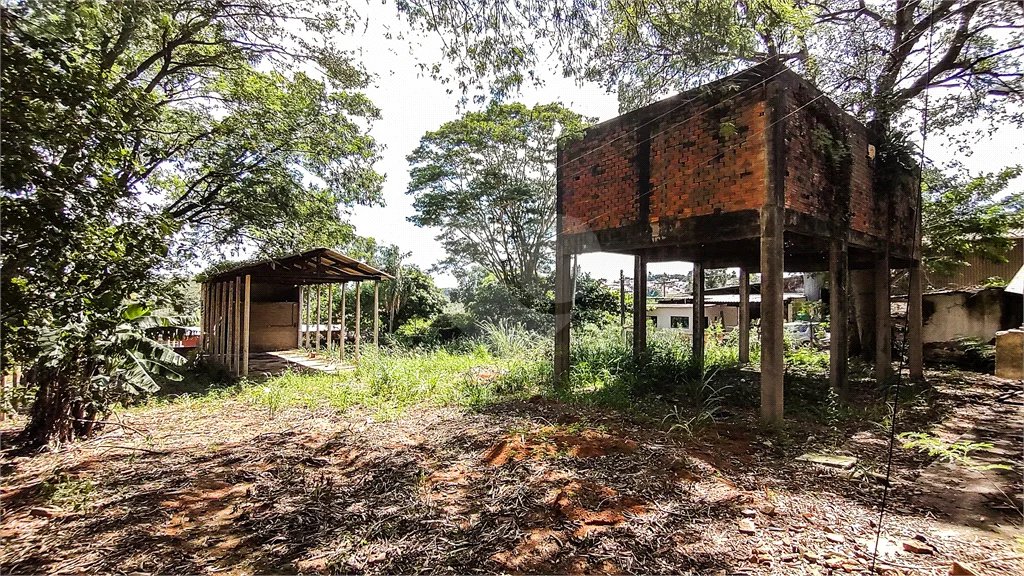 Barracão 700m² na entrada de São João da Boa Vista