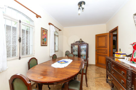 Casa Térrea com 2 quartos 5 vagas e terreno de 500m² no Brooklin
