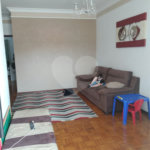 Casa Térrea com 3 dormitórios.