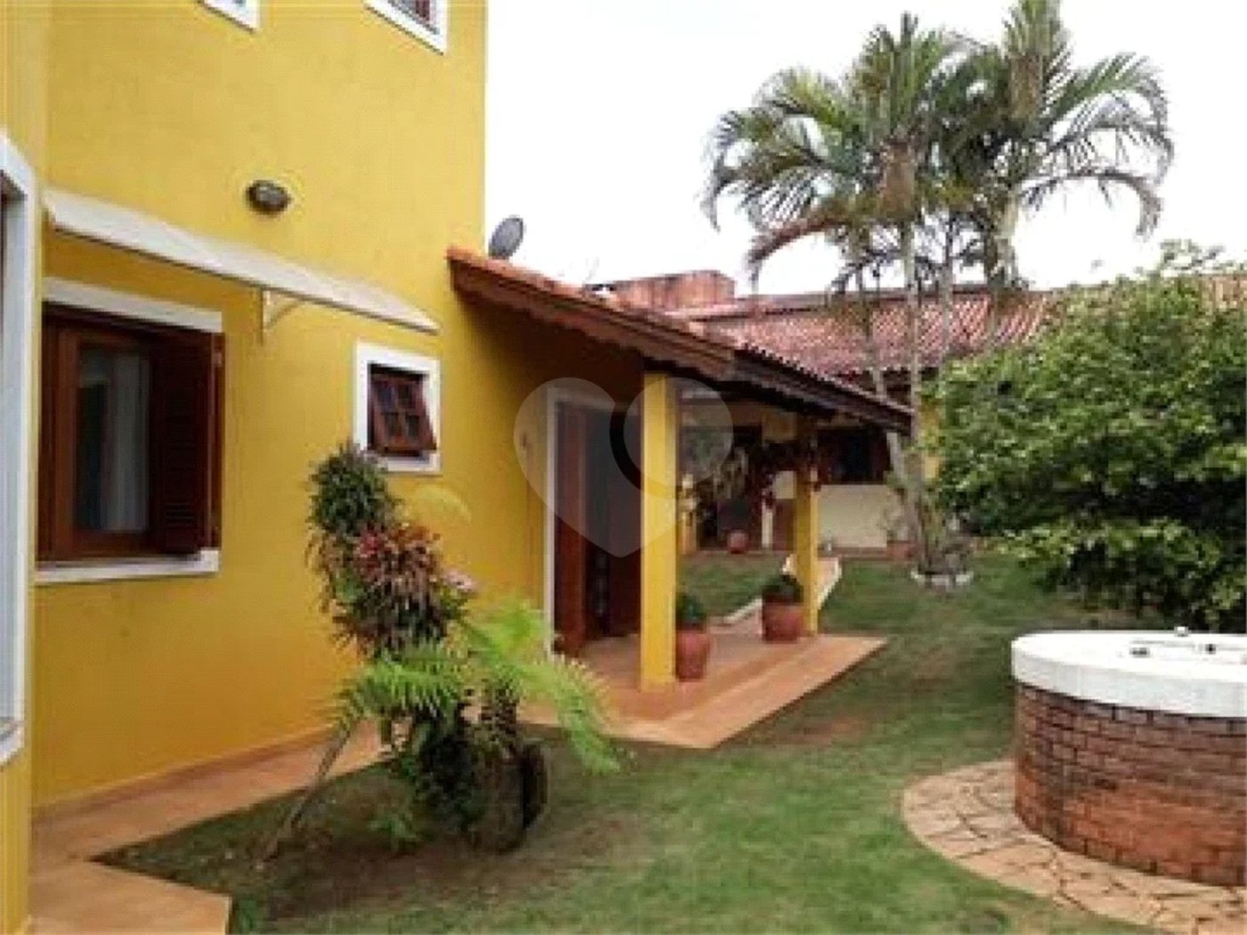 Casa à venda com 3 suítes em Estância Santa Maria do Laranjal, Atibaia, SP