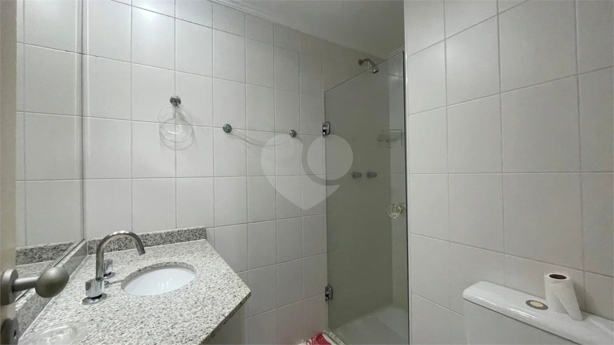 Apartamento à venda ou para alugar com 3 quartos, sendo 1 suíte,  em Riviera de São Lourenço, Bertioga, SP