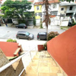 SOBRADO PARA VENDA OU LOCAÇÃO EM PERDIZES COM 3 DORM E 2 VAGAS DE GARAGEM