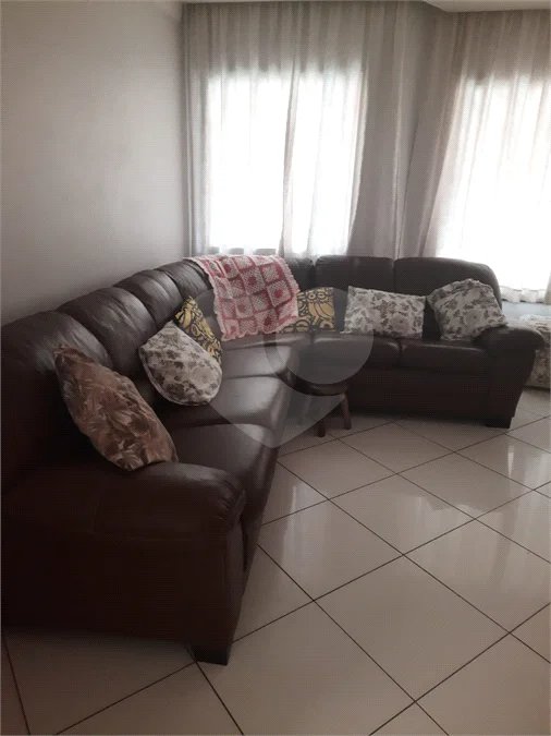 Casa com 120m², 3 dormitórios, sendo 2 suítes, 4 vagas, à venda na Vila Matilde.