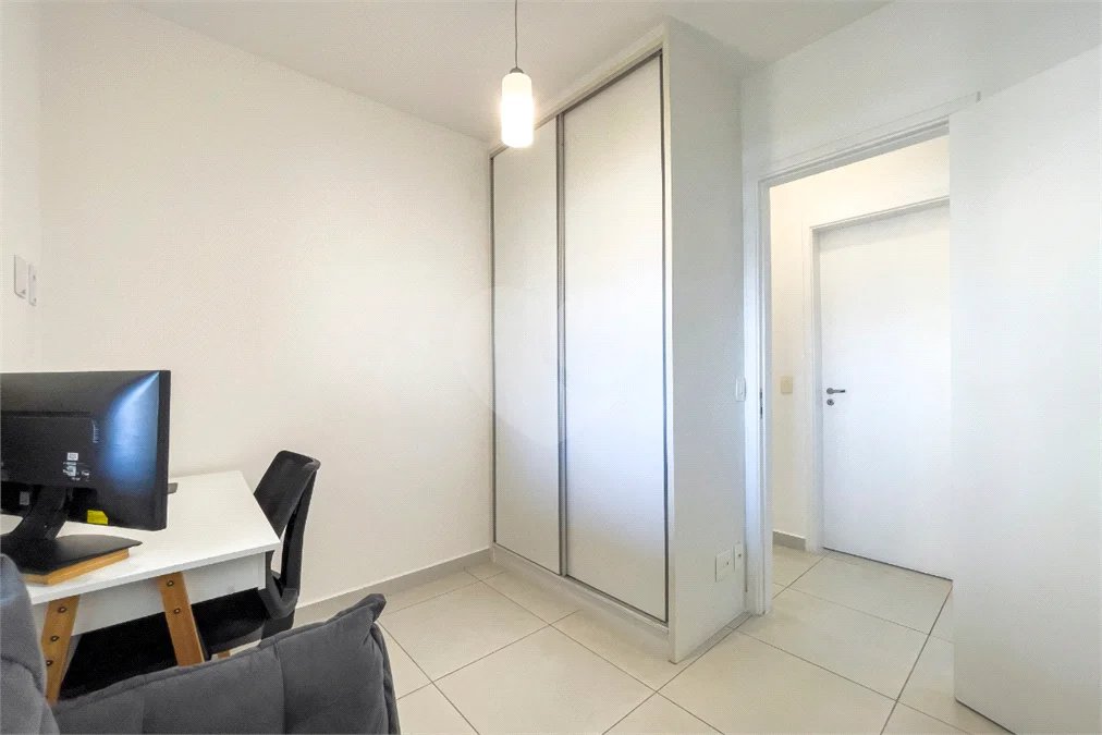 Apartamento à venda com 3 quartos, sendo 1 suíte, em Santo Amaro, São Paulo, SP