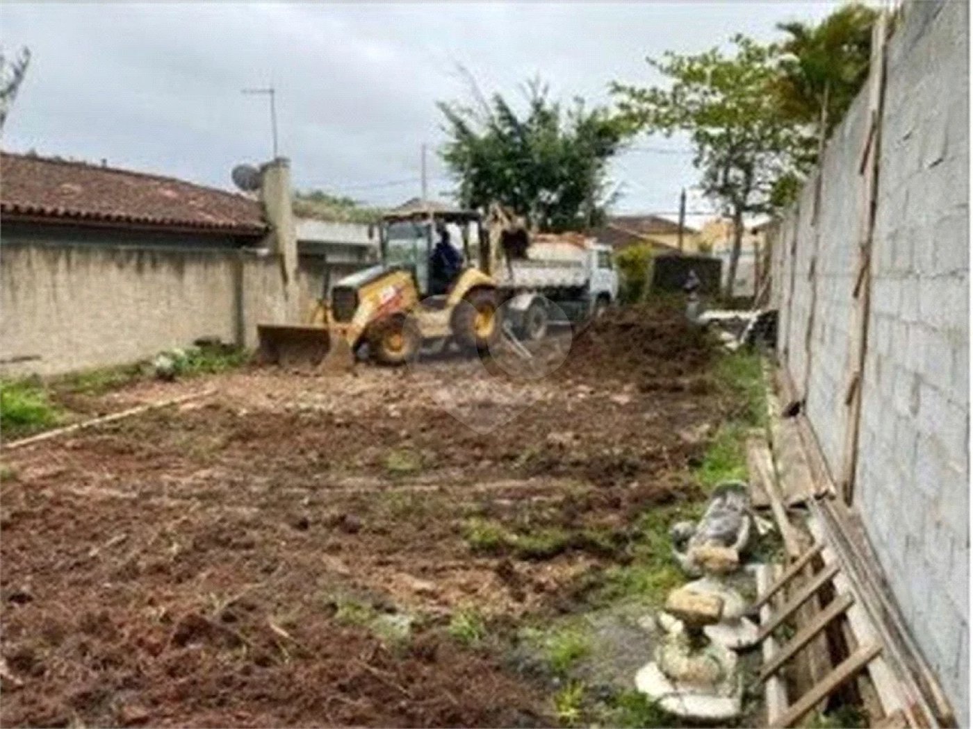 Terreno preparado para construção com 300 M2