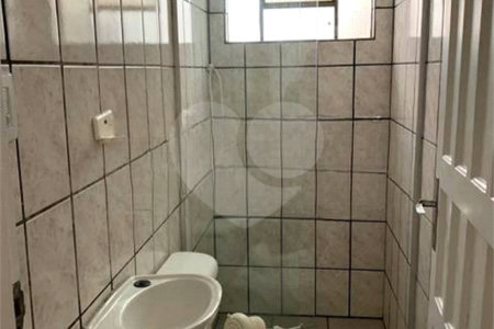 Casa térrea no Centro de Araraquara/SP, com 3 dormitórios, sendo 1 suíte