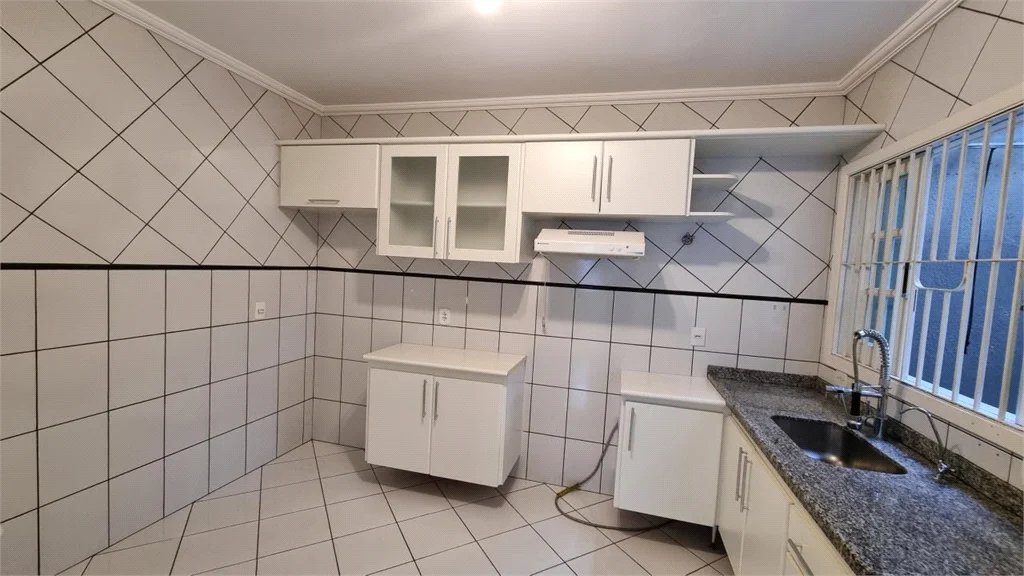 SOBRADO DE 3 DORMITORIOS EM CONDOMINIO À VENDA – PRÓXIMO À USP E À PRAÇA ELIS REGINA