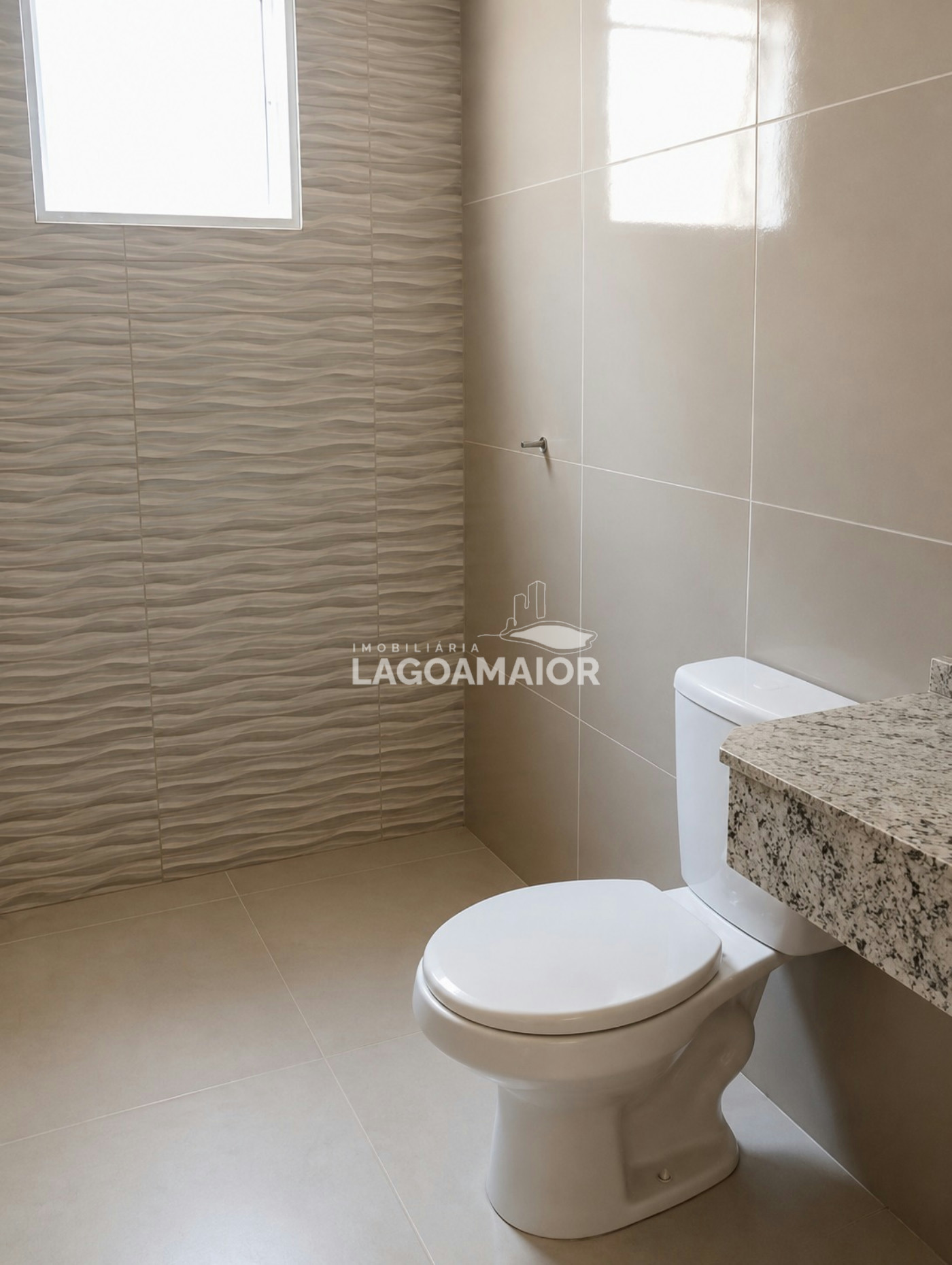 Casa à venda com 3 quartos, sendo 1 suíte, em Nova Tres Lagoas, Três Lagoas - MS