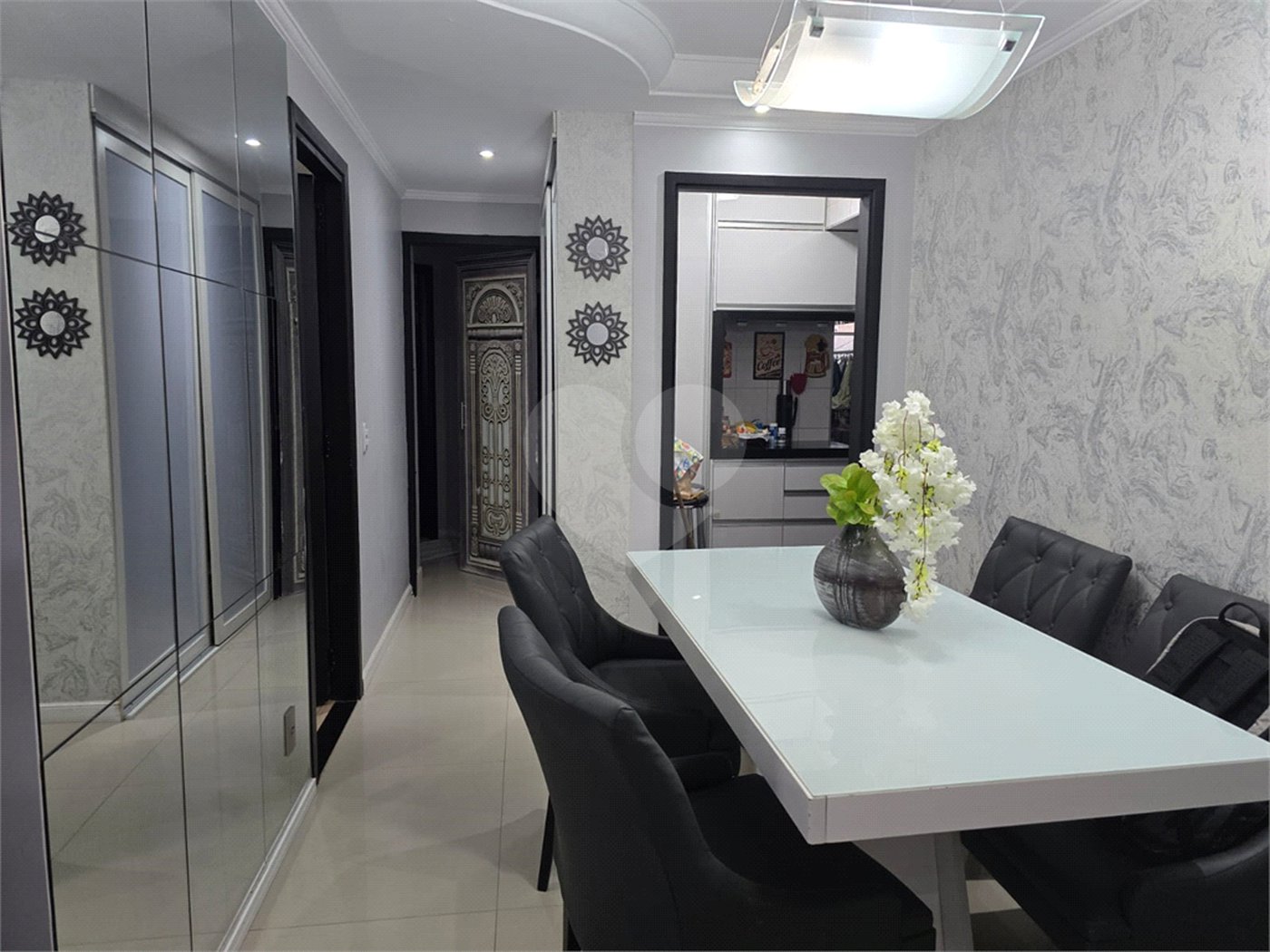 Apartamento de 3 quartos, com garagem, á venda no Cambuci