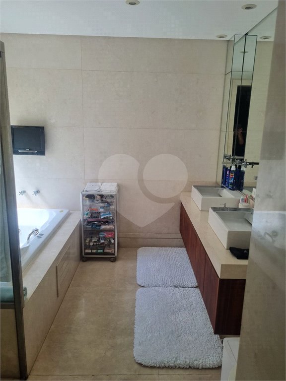 Apartamento à venda com 2 suítes em Cerqueira César, São Paulo, SP