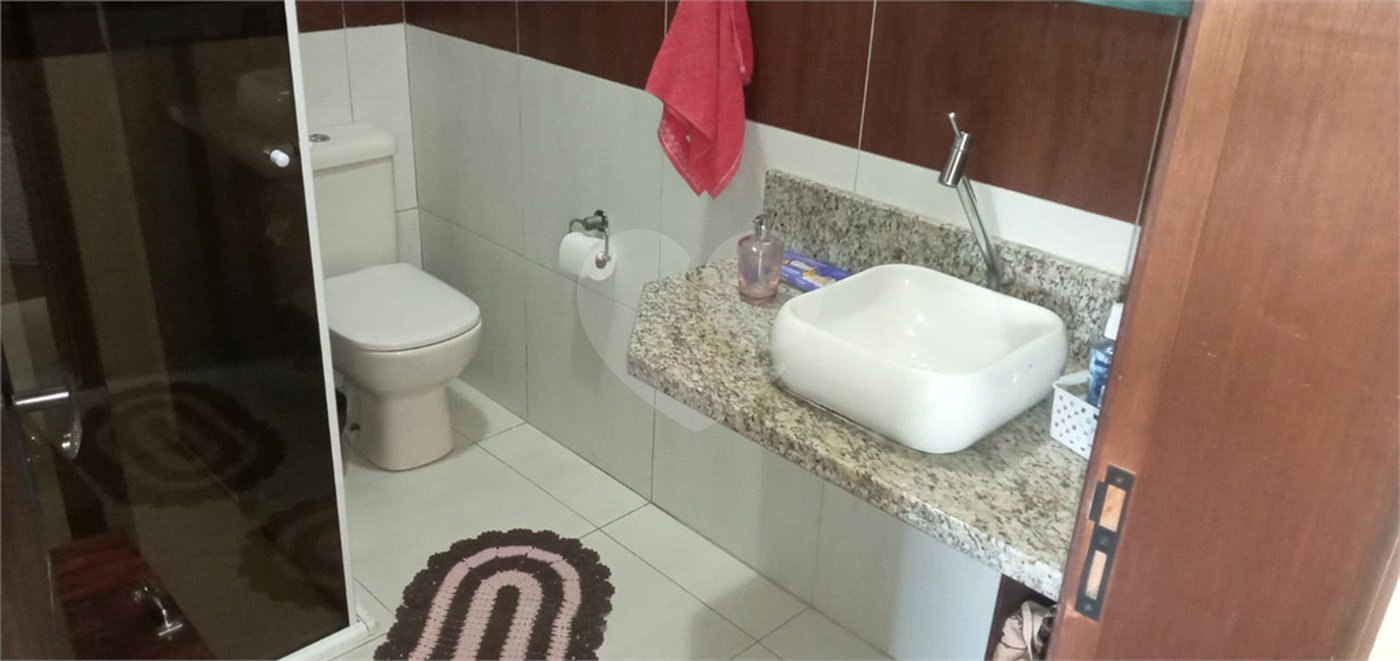 Chácara à venda com 3 quartos, sendo 2 suítes,  em Monterrey, Louveira, SP