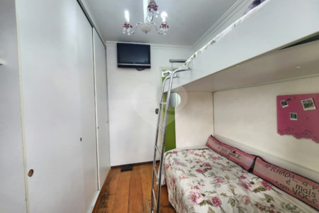 Apartamento com 70m² , 2 dormitórios , sendo 1 suíte , 2 vagas , à venda no Bosque da Saúde.
