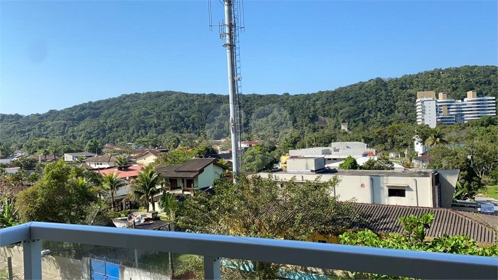 Apartamento à venda com 2 quartos, sendo 1 suíte,  em Riviera de São Lourenço, Bertioga, SP