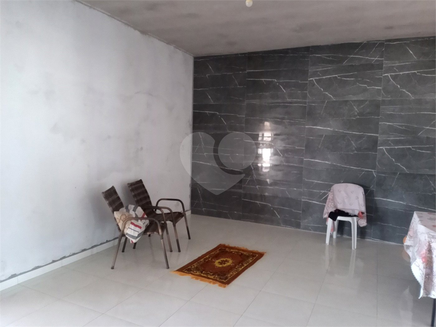 Maravilhosa chácara no Aracê de Santo Antonio recém construída, com uma construção de 230m²