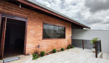 Casa à venda com 3 suítes em Recanto do Lago, São João da Boa Vista, SP