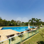 casa térrea, recém construida, 3 dormitórios sendo 1 suíte, 2 vagas de garagem, piscina e espaço gourmet