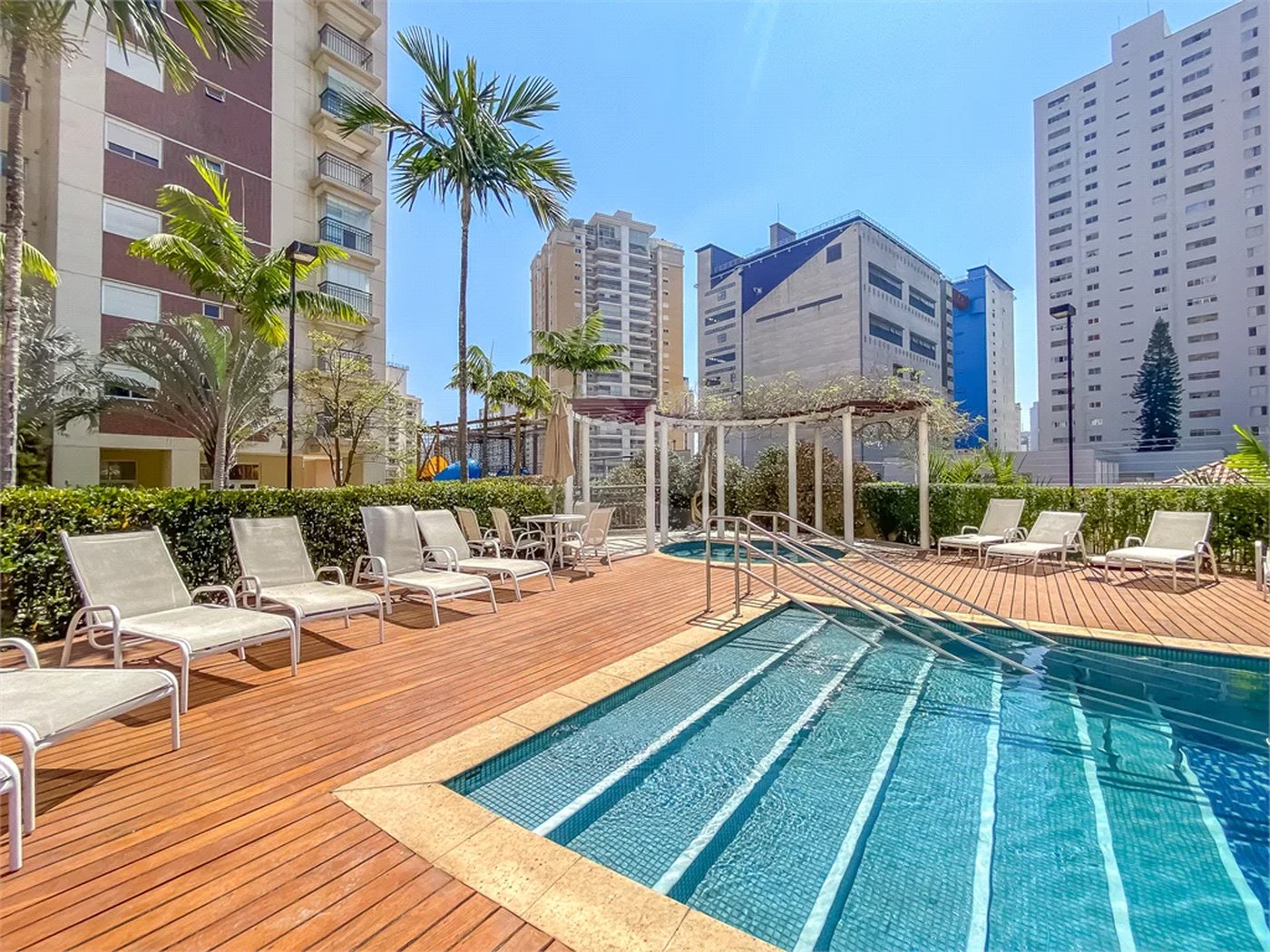 Apartamento - Vila Mariana - Alto Padrão - 3 Suítes - 4 Vagas - Venda / Compra - Próximo ao Metrô