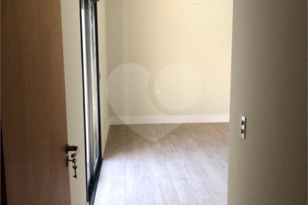 Indaiatuba - Condominio Jardins di Roma - Venda -Locação 0 R$ 10.000,00 mais encargos - condominio - R$ 650,00 - IPTU - R$ 230,00 - Terreno 300ms - construido 170 metros quadrados - Terrea - 3 quartos, uma suíte e uma demi suite , 4 banheiros , piscina - Preparado para água quente até a piscina!!