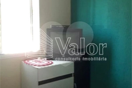 Casa em condomínio com 3 dormitórios
