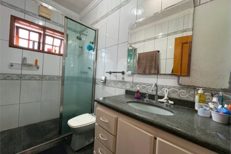 Casa a Venda no Condomínio Vista Alegre - Sede em Vinhedo/SP
