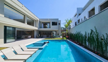 Casa Dubai
