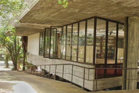 Casa Térrea à venda com 5 quartos, sendo 3 suítes, em Interlagos, São Paulo, SP