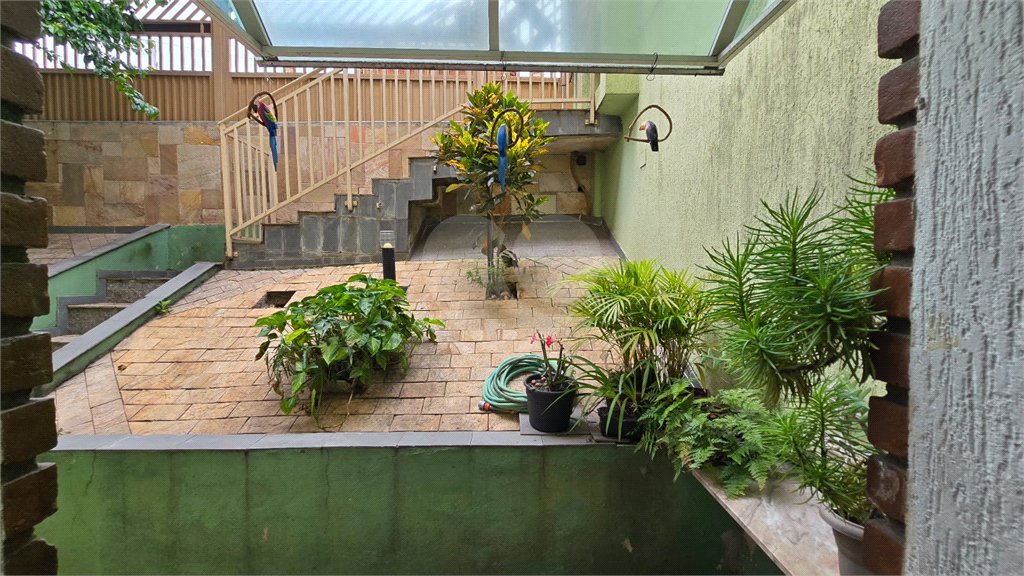 SOBRADO A VENDA FEITO PARA RENDA, FAMÍLIA GRANDE OU 2 CASAS | PRÓXIMO À ESTAÇÃO PIRITUBA!