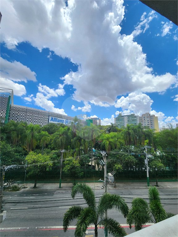 Sala comercial em frente ao Allianz Parque
