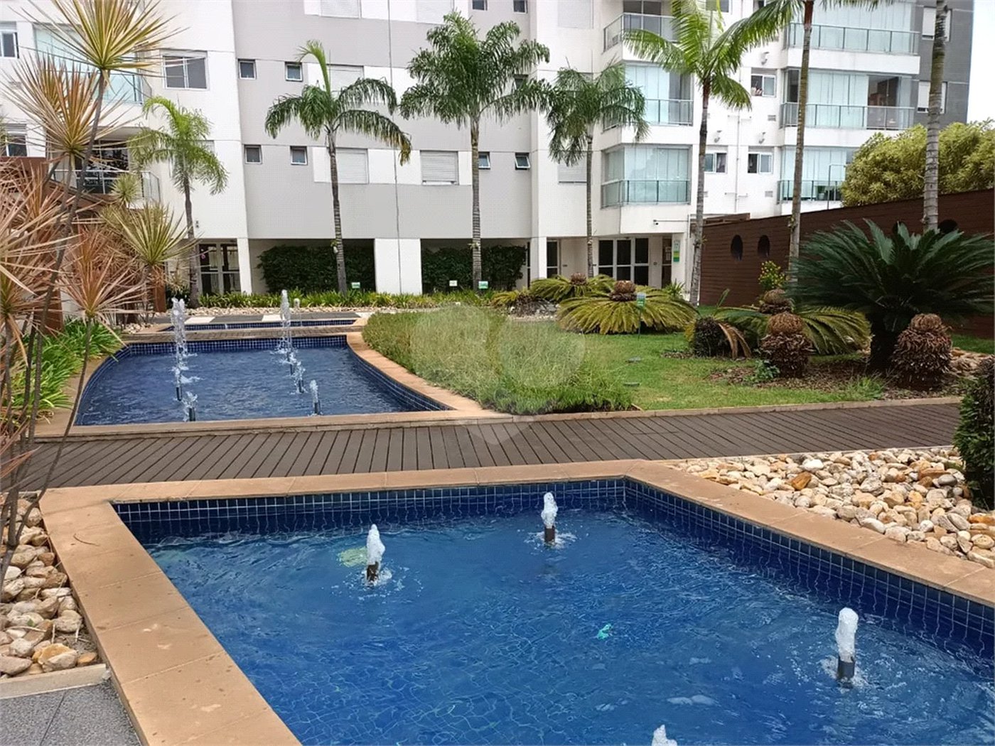 APARTAMENTO PARAÇAÇÃO COM 3 DORMITÓRIOS E 2 VAGAS DE GARGEM NA VILA ANASTÁCIO
