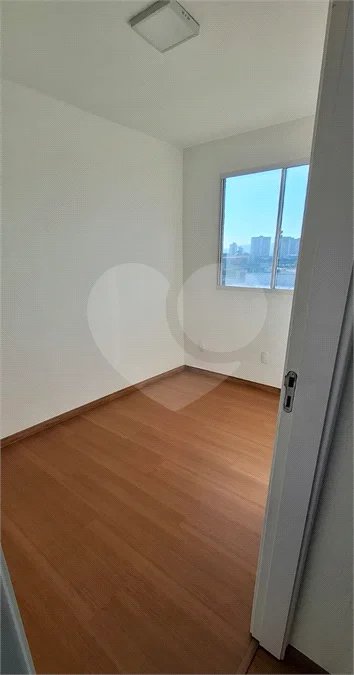 Apartamento de 42m² à venda na Vila Nova Bonsucesso, em Guarulhos, com 2 dormitórios e 1 vaga de garagem.