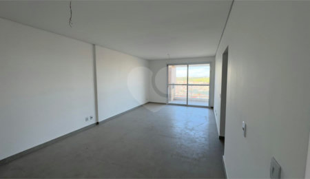 Apartamento à venda com 3 quartos, sendo 1 suíte,  em Centreville, São Carlos, SP