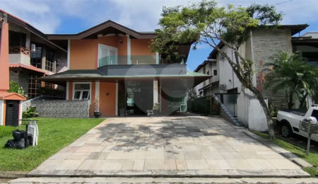 Casa à venda com 4 suítes em Vista Linda, Bertioga, SP