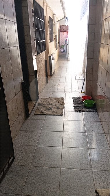 Térrea 02 dormitórios, localização privilegiada. Próximo a tudo